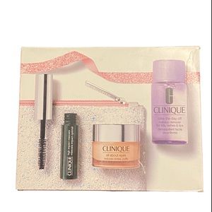 Clinique works on Hydrating Eyes. Dm for any Questions